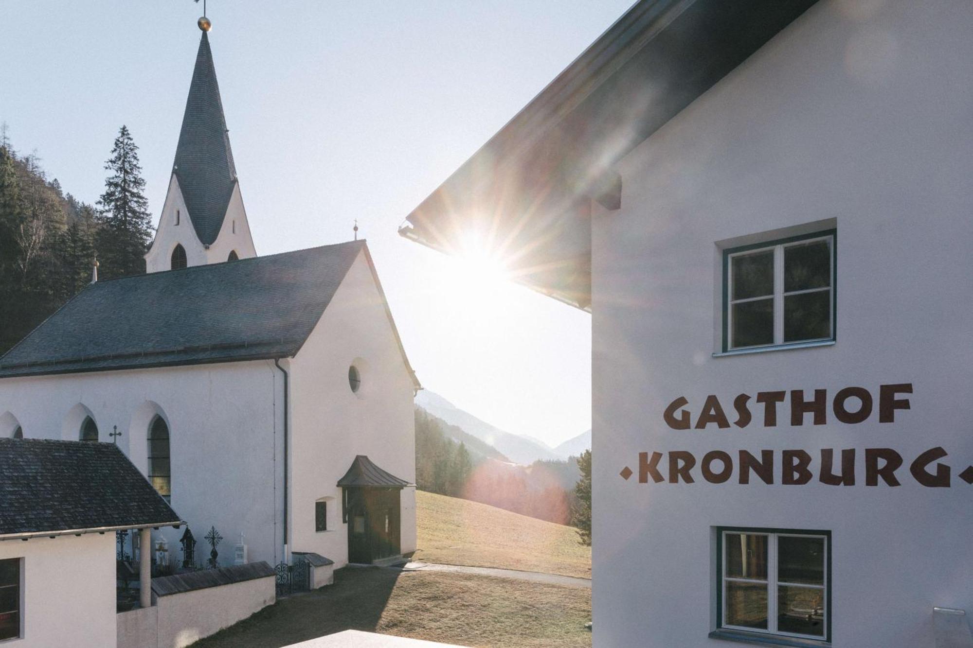 Gasthof Kronburg Zams Exterior photo