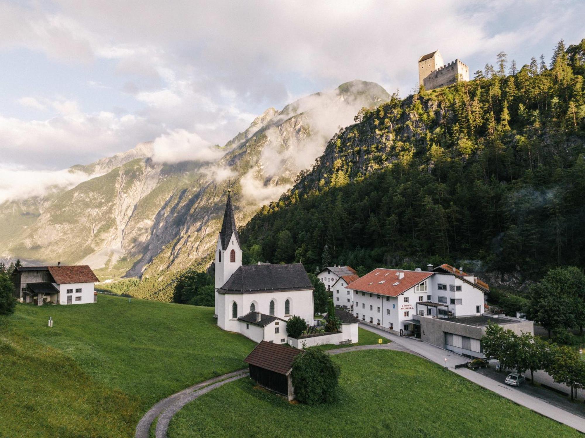 Gasthof Kronburg Zams Exterior photo