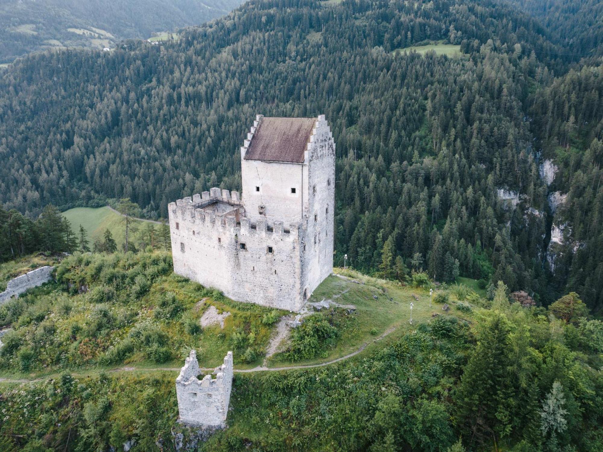 Gasthof Kronburg Zams Exterior photo